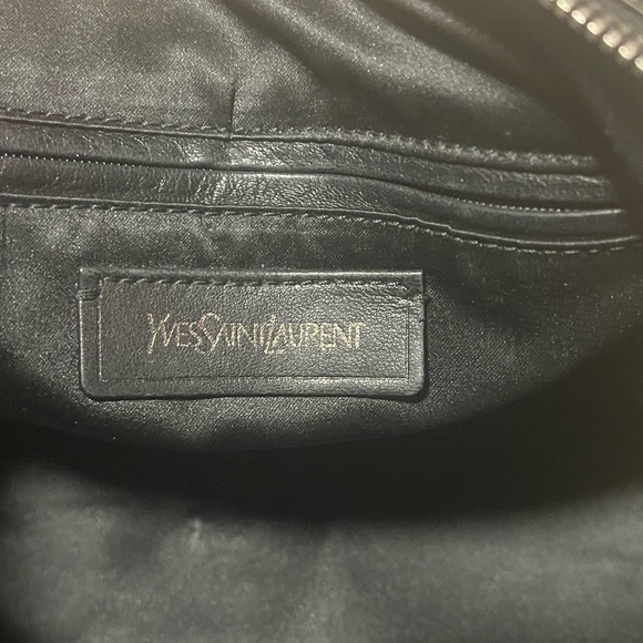 Yves Saint Laurent Muse Leather Handbag - Picture 10 of 12